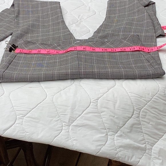 Camber and Grace slim leg, black and white checked pants. Size small. - Picture 10 of 15